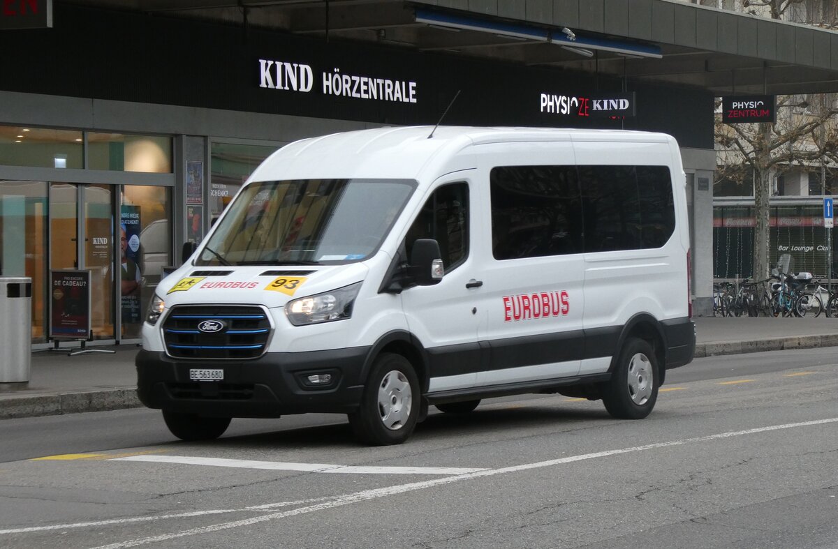 (282'740) - Funi-Car, Biel - Nr. 93/BE 563'680 - eFord am 4. Dezember 2025 beim Bahnhof Biel