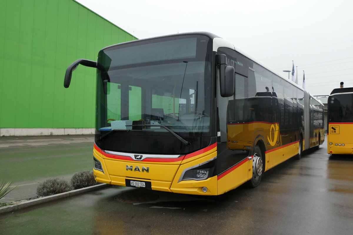 (282'836) - CarPostal Ouest - VD 302'304/PID 11'985 - MAN am 6. Dezember 2025 in Kerzers, Interbus