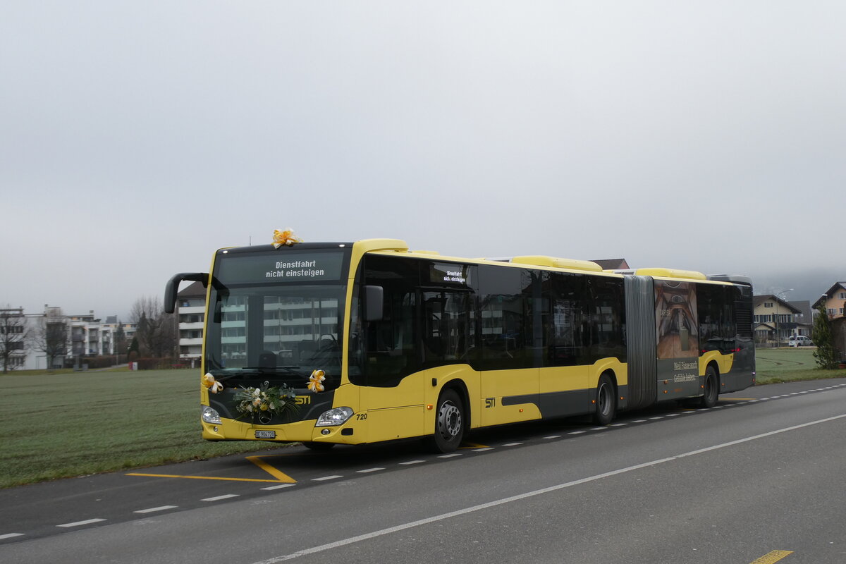 (283'152) - STI Thun - Nr. 720/BE 904'720 - Mercedes am 14. Dezember 2025 in Thun, Weststrasse