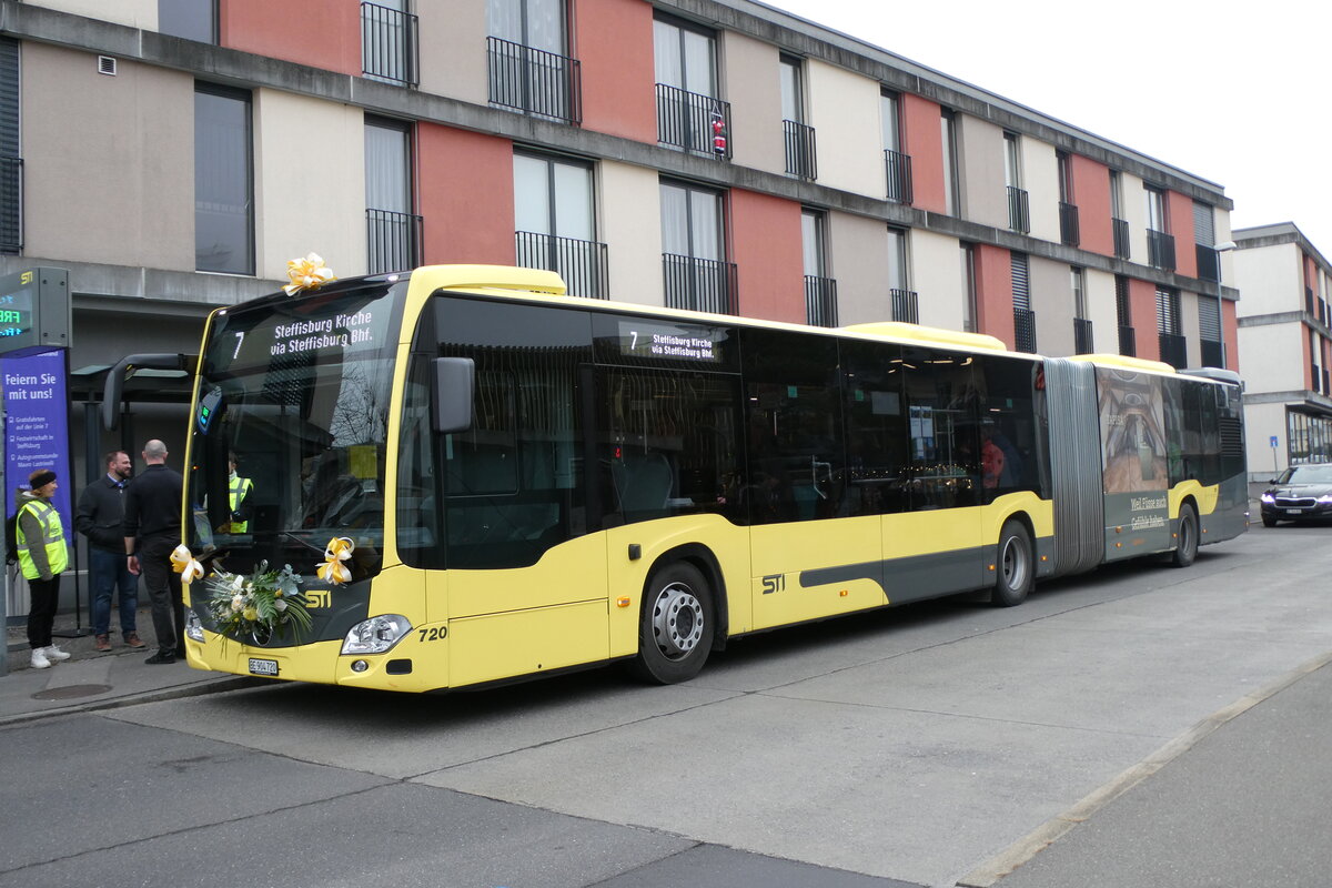 (283'156) - STI Thun - Nr. 720/BE 904'720 - Mercedes am 14. Dezember 2025 in Thun, Zentrum Oberland