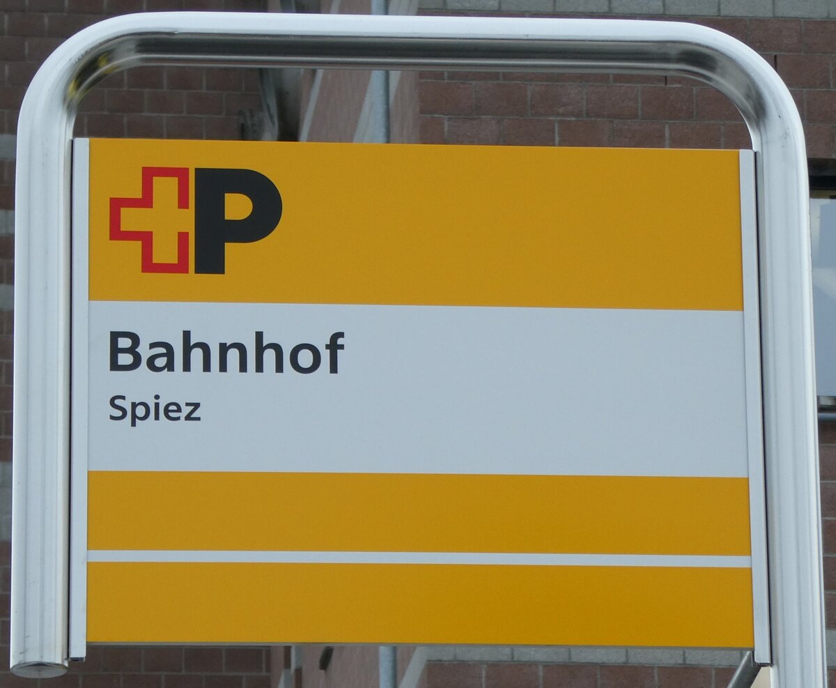 (283'220) - +P-Haltestellenschild - Spiez, Bahnhof - am 16. Dezember 2025