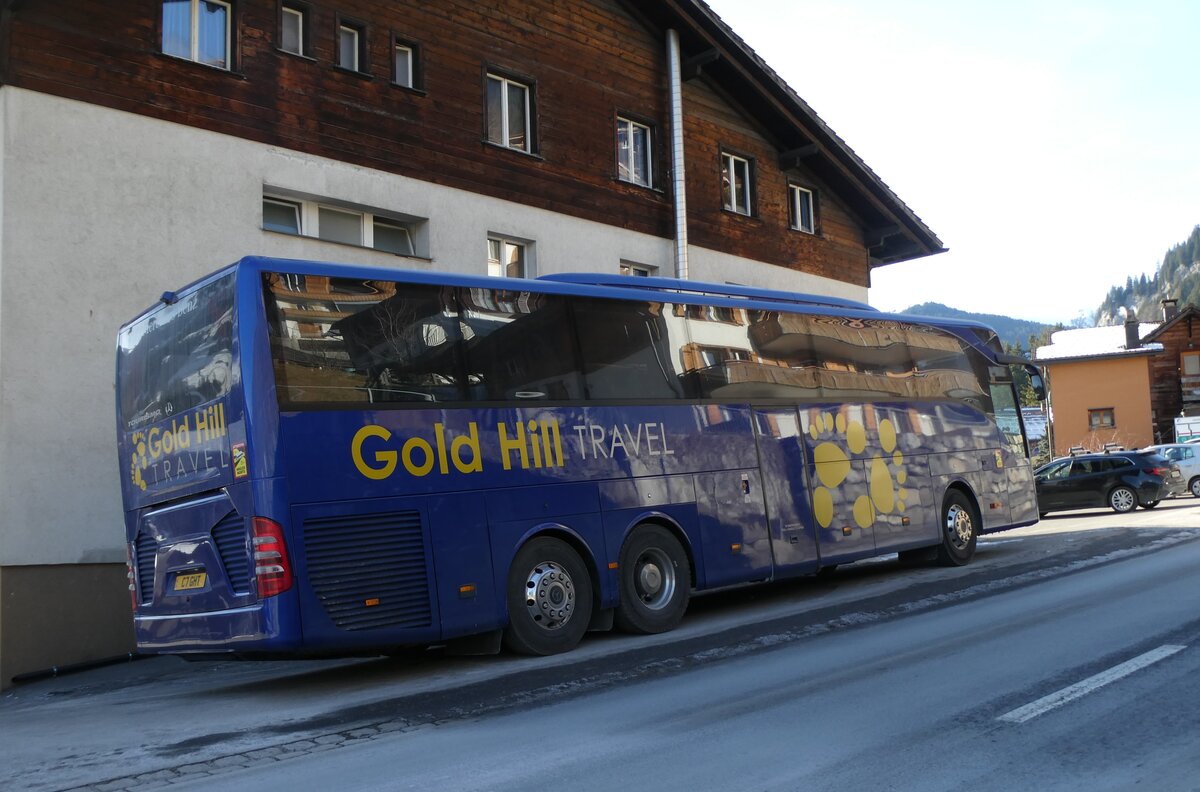 (283'621) - Aus England: Gold Hill Travel, Lougborough - C7 GHT - Mercedes am 1. Januar 2026 in Adelboden, Ferienlager Albo