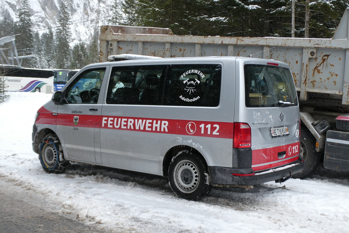 (283'969= - Feuerwehr, Adelboden - BE 736'849 - VW am 10. Januar 2026 in Adelboden, Ubnter dem Birg