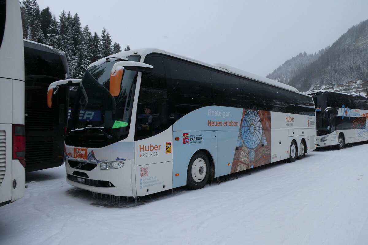 (284'001) - Huber, Entlebuch - LU 231'964 - Volvo am 10. Januar 2026 in Adelboden, ASB