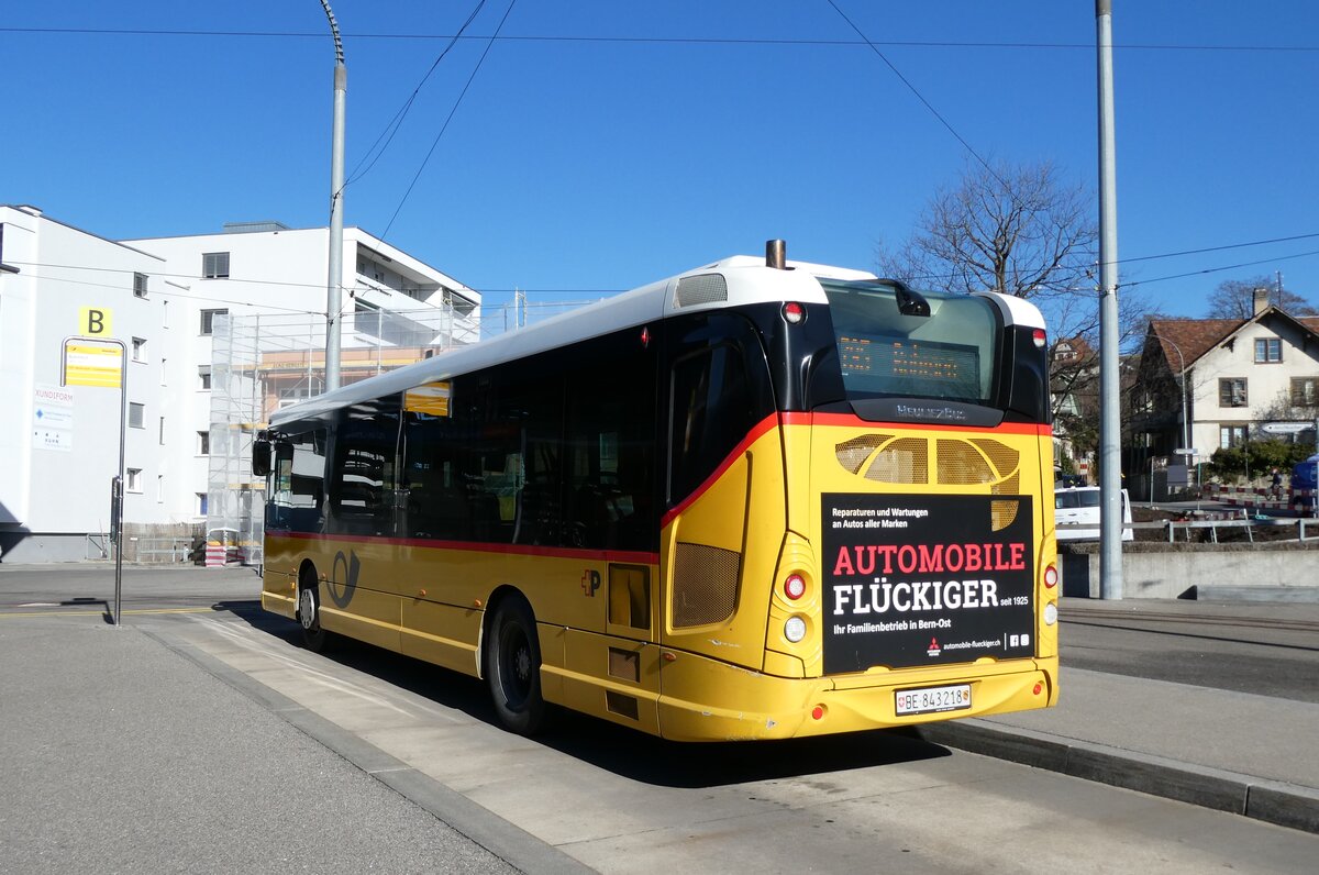 (284'550) - PostAuto Bern - Nr. 218/BE 843'218/PID 10'675 - Heuliez am 2. Februar 2026 beim Bahnhof Worb Dorf