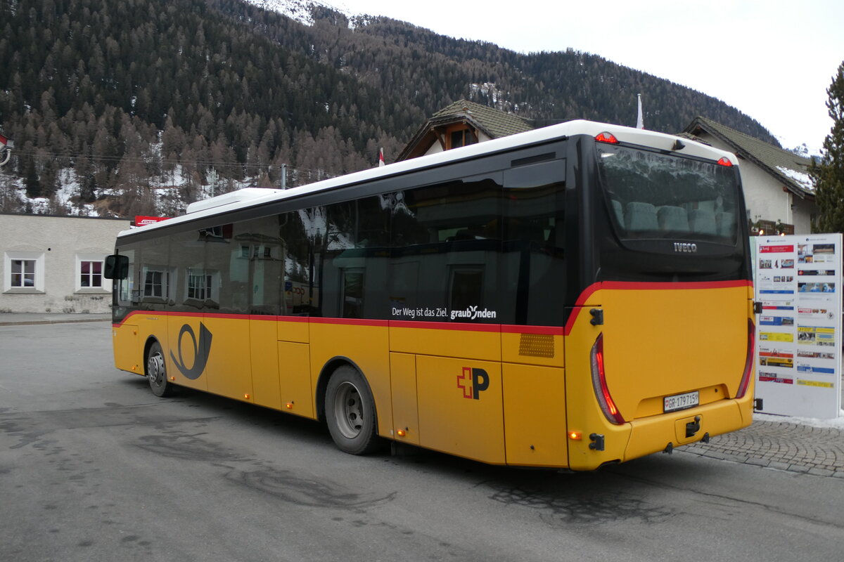 (284'866) - PostAuto Graub�nden - GR 179'715/PID 11'284 - Oveco am 14. Februar 2026 in Zernez, Post