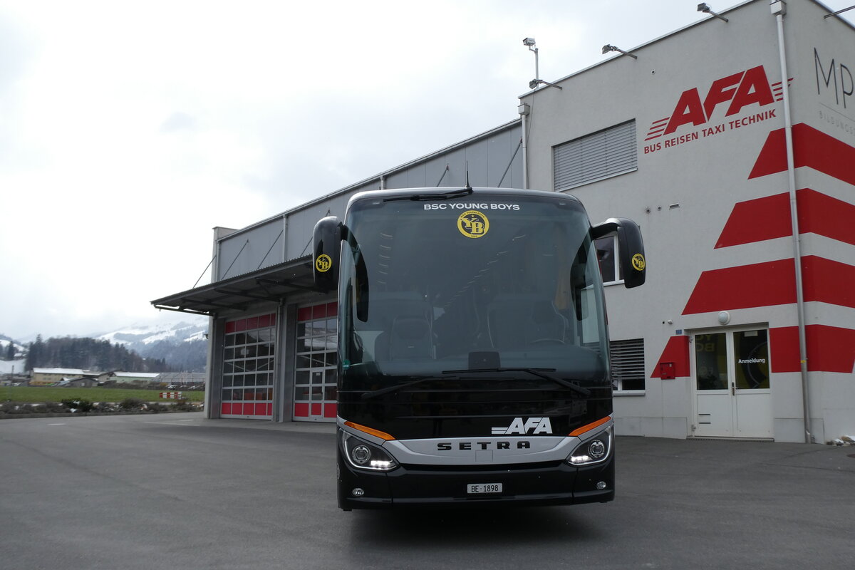 (285'760) - AFA Adelboden - Nr. 21/BE 1898 - Setra (ex Gerber, Deutschland; ex H�ffmann, D-Vechta) am 27. M�rz 2026 in Frutigen, Garage