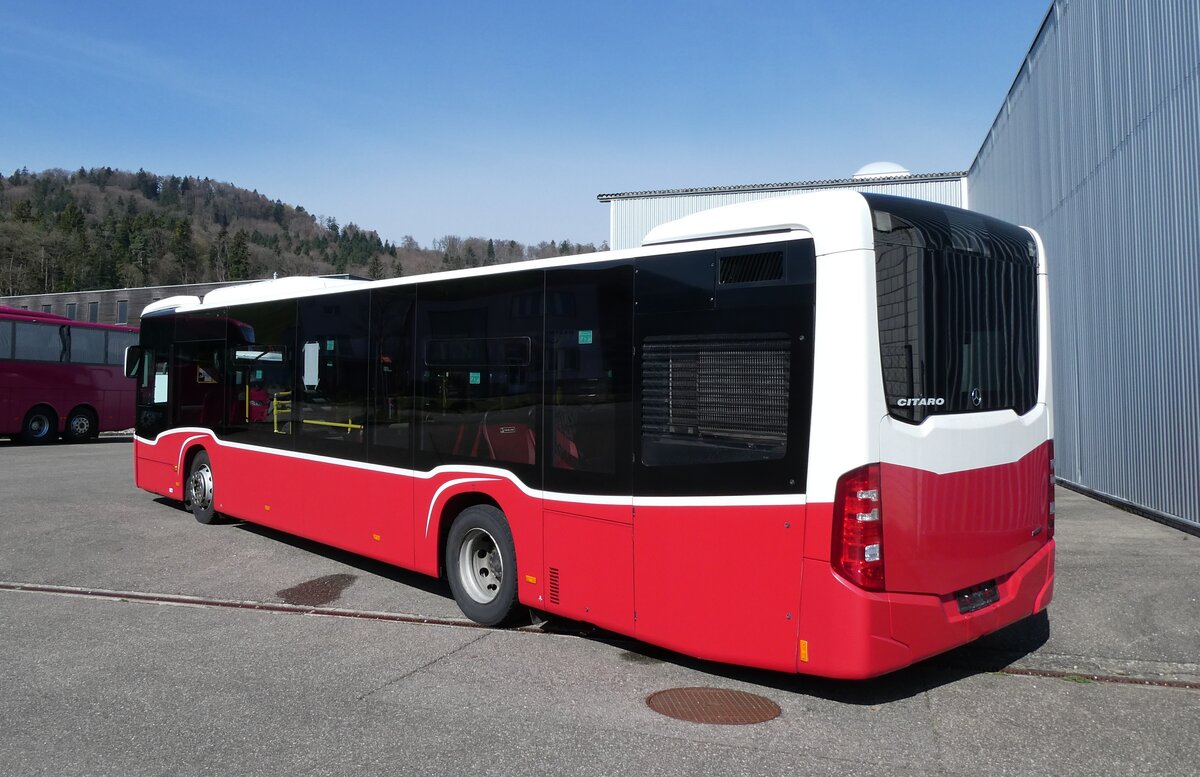 (285'805) - CarPostal Ouest - PID 12'301 - Mercedes (ex Intertours, Domdidier Nr. 486; ex Wiener Linien, A-Wien Nr. 8122) am 28. M�rz 2026 in Winterthur, Daimler Buses