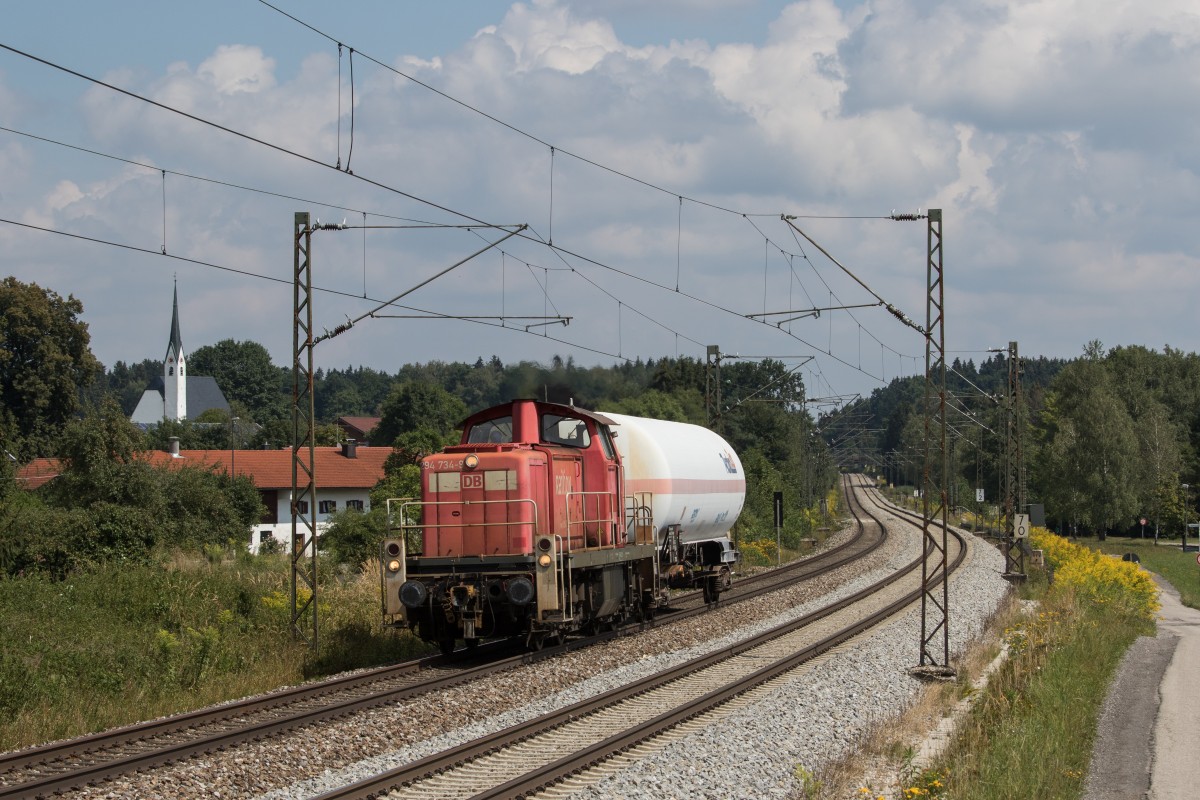 294 734-9 mit einem Kesselwagen am 18. August 2015 bei Baierbach.