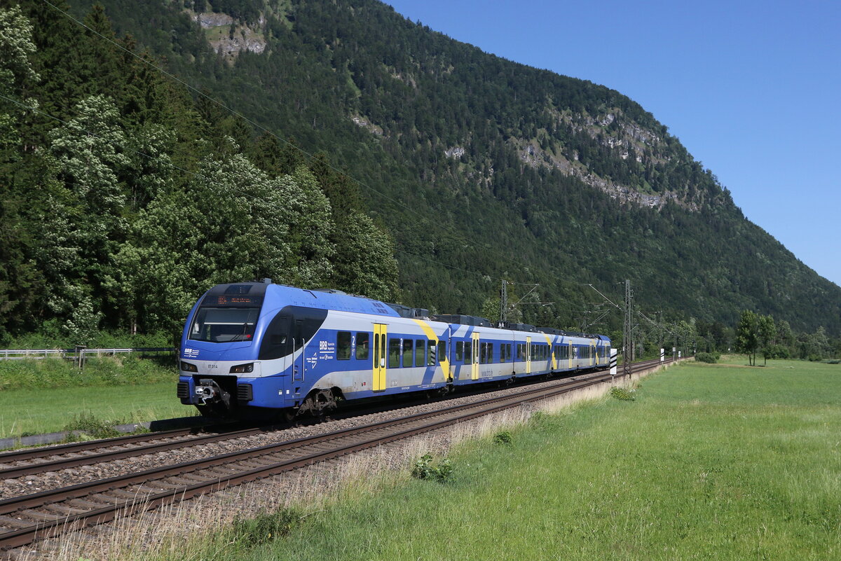 430 314 auf dem Weg nach Kufstein am 29. Juni 2023 bei Niederaudorf.