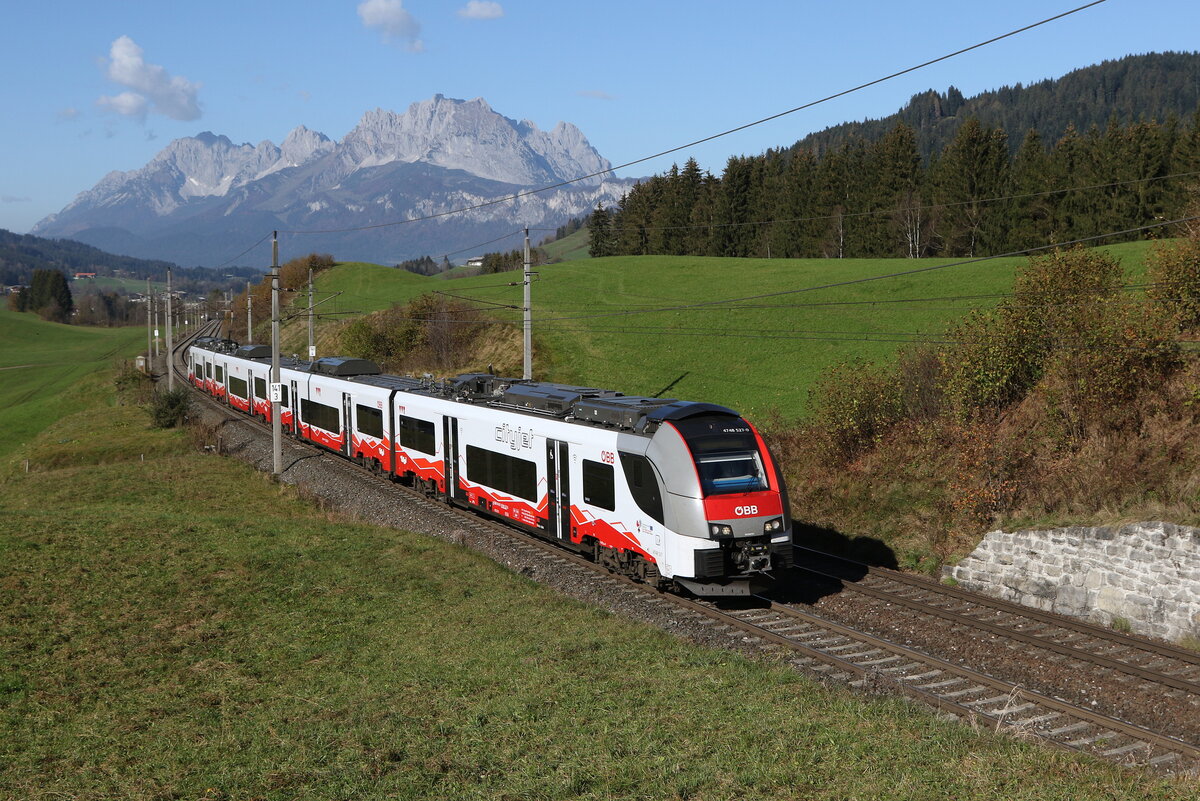 4748 027 war am 29. Oktober 2024 bei Fieberbrunn in Richtung Hochfilzen unterwegs.