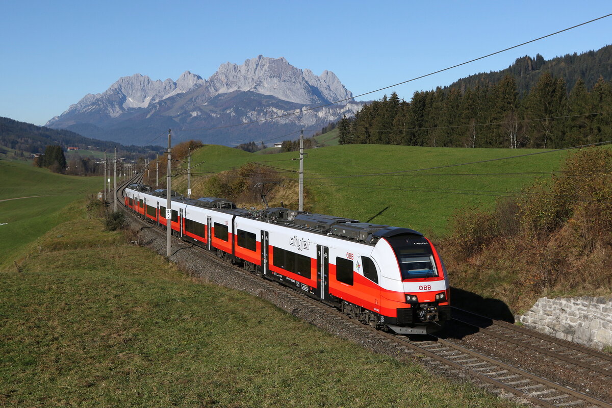 4748 042 aus St. Johann kommend am 4. November 2024 bei Fieberbrunn.