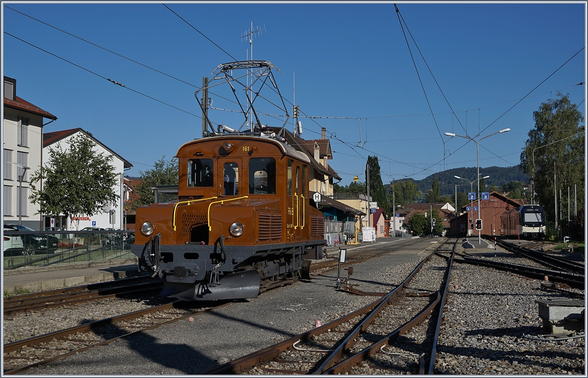 50 Jahre Blonay Chamby - MEGA BERNINA FESTIVAL: Die RhB Bernainabahn Ge 2/2 161 in ihrem schönen, neuen (alten) Farbkleid in Blonay.
9. Sept. 2018
 