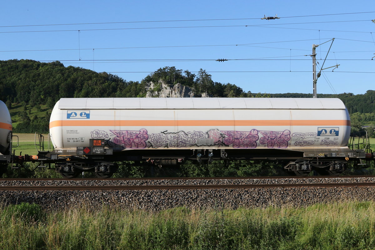 7813 118 (Zags) der  ARETZ-GmbH  am 30. Juni 2020 bei Dollnstein.