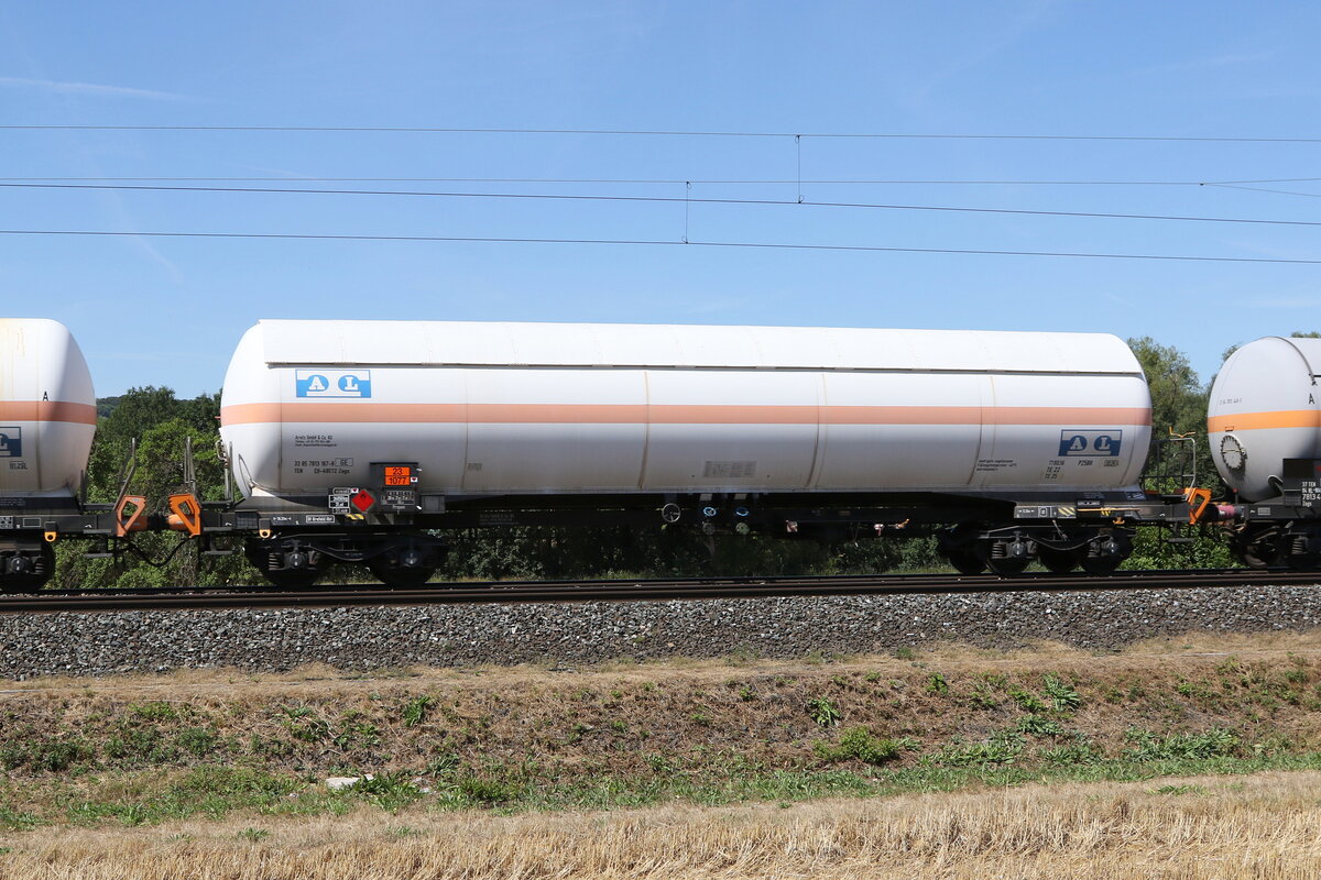 7813 167 (Zags) der  Aretz-GmbH  am 8. August 2022 bei Himmelstadt.