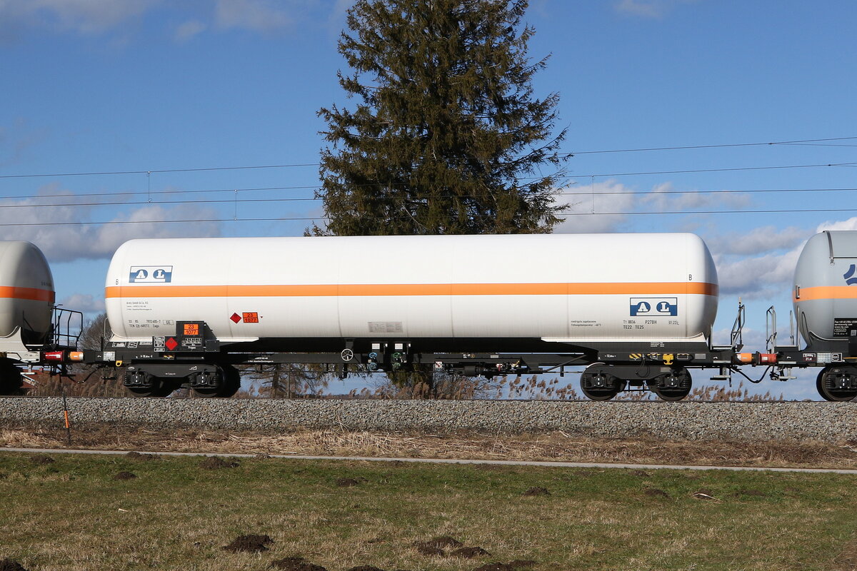 7813 605 (Zags) der  ARETZ-GmbH  am 5. Februar 2022 bei bersee.