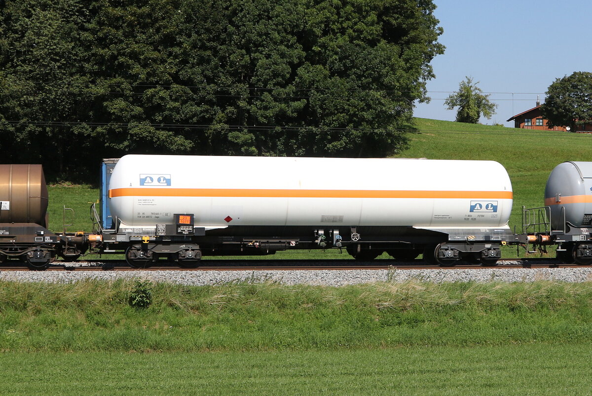 7813 665 (Zags) der  ARETZ GmbH  am 22. August 2023 bei Axdorf.