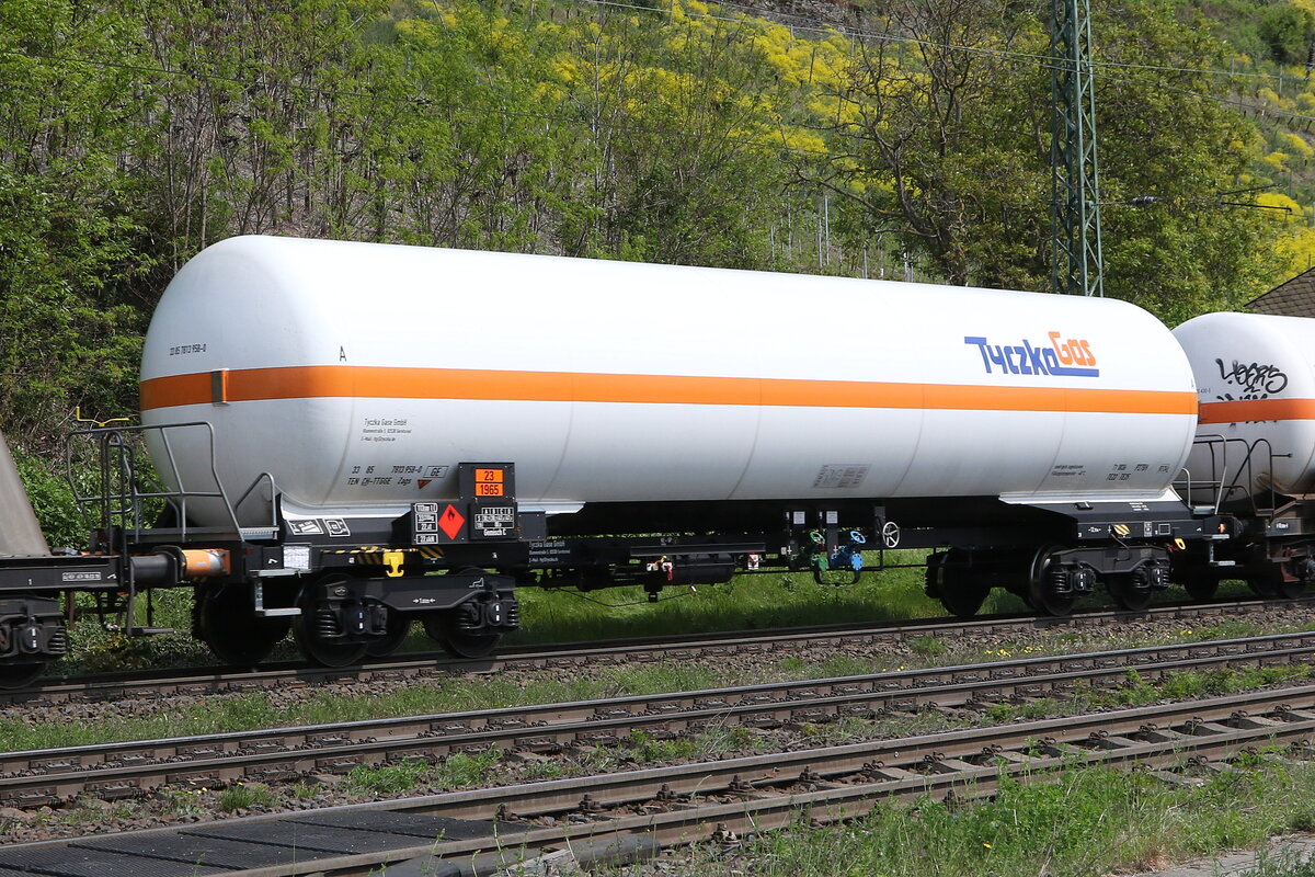 7813 958 (Zags) von  Tyczka-Gas  am 3. Mai 2022 bei Kaub am Rhein.