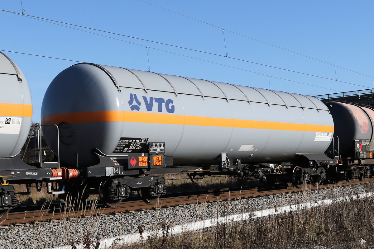 7824 449 (Zags) von  VTG  am 24. November 2020 bei Bernau.