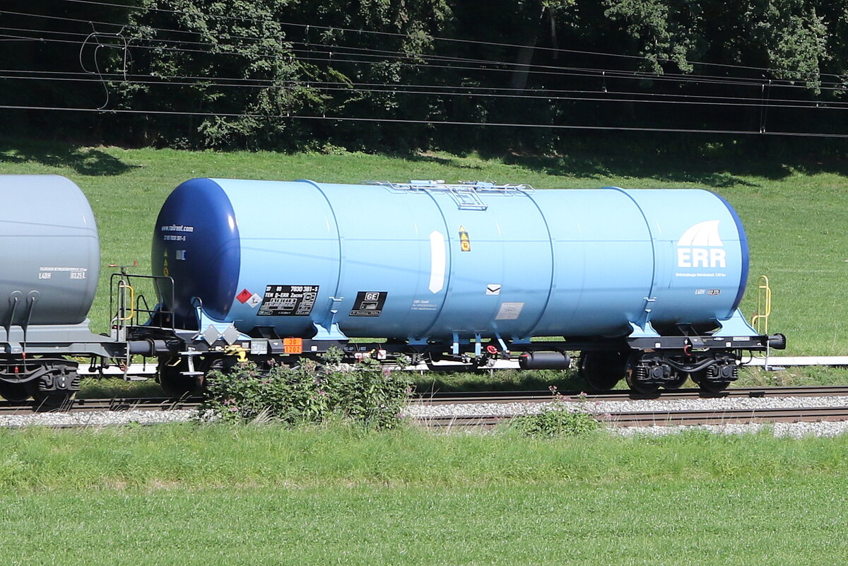 7830 381 (Zacns) von  ERR  am 22. August 2023 bei Axdorf.