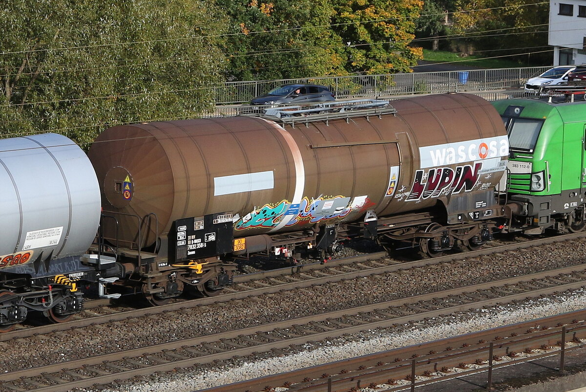 7832 358 (Zacens) von  WASCOSA  am 10. Oktober 2022 bei Gemnden.