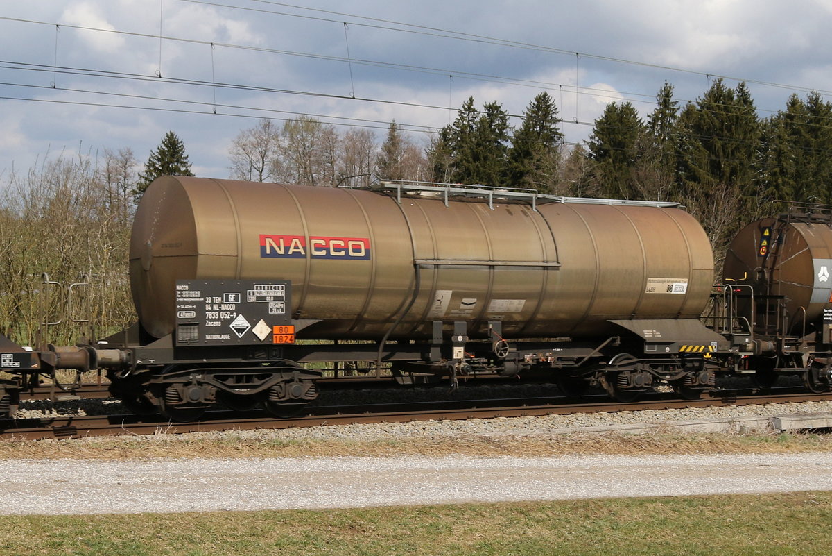 7833 052 (Zacens) von  NACCO  am 31. Mrz 2020 bei Grabensttt.