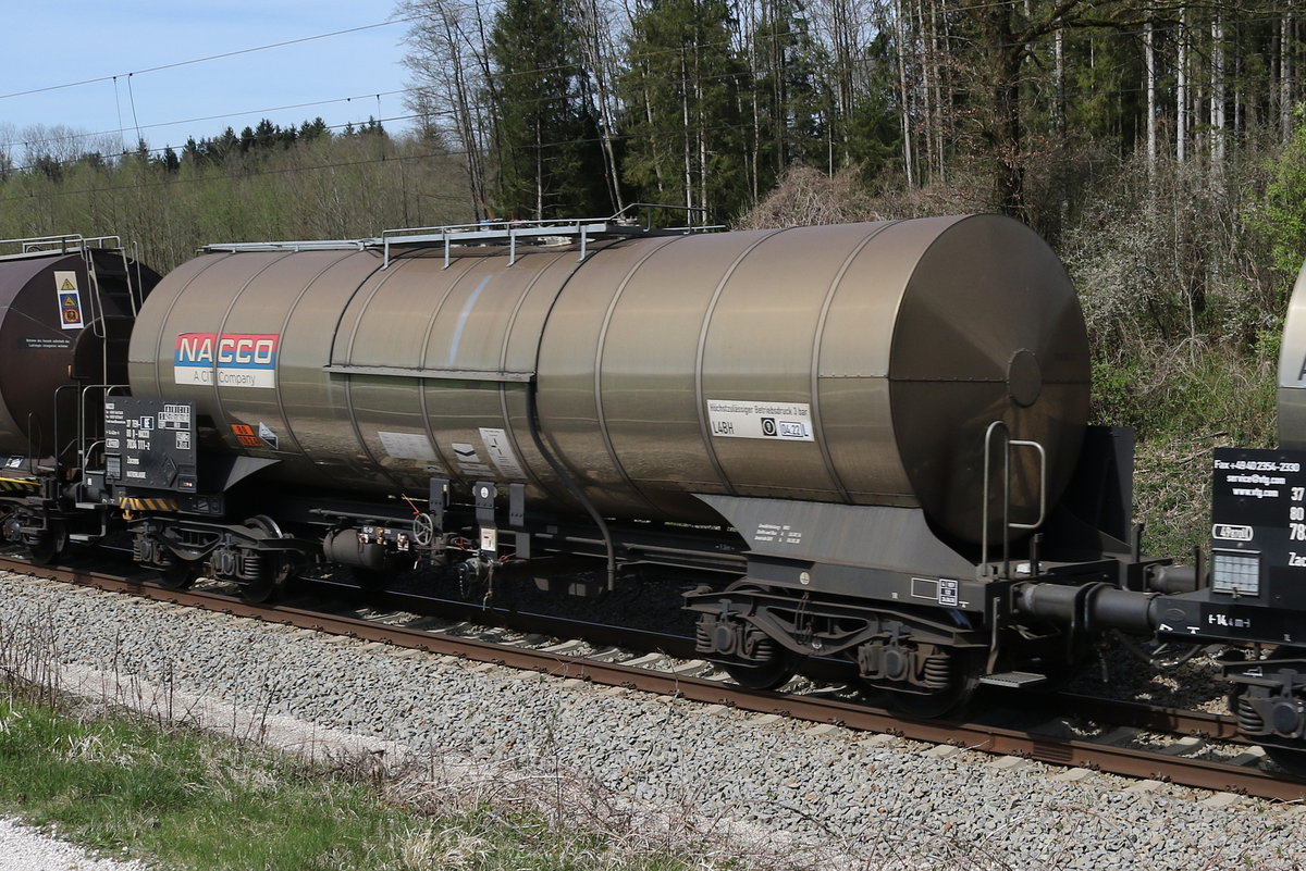 7834 111 (Zacens) von  NACCO  am 15. April 2020 bei Grabensttt.