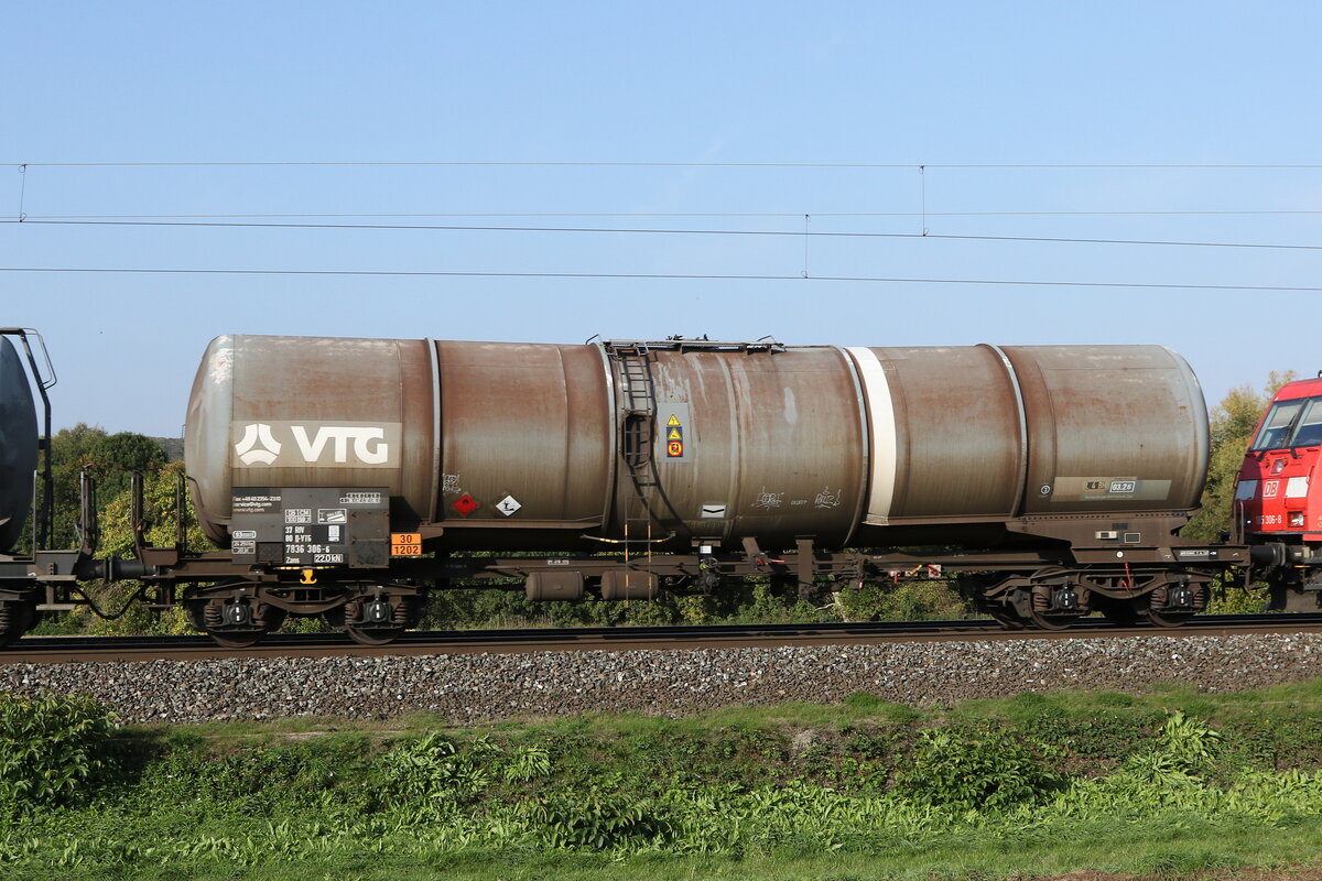 7836 306 (Zans) von  VTG  am 12. Oktober 2022 bei Himmelstadt.