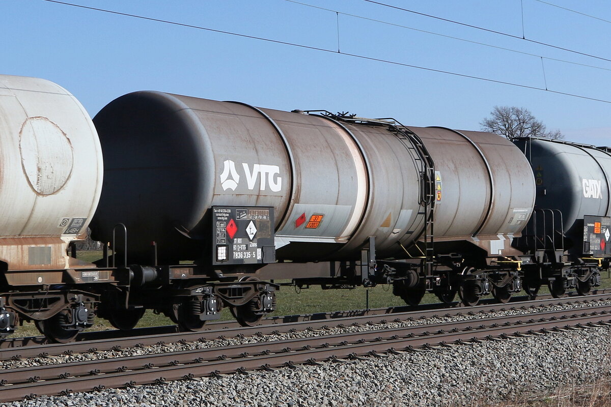 7836 335 (Zans) von  VTG  am 28. Februar 2022 bei bersee.