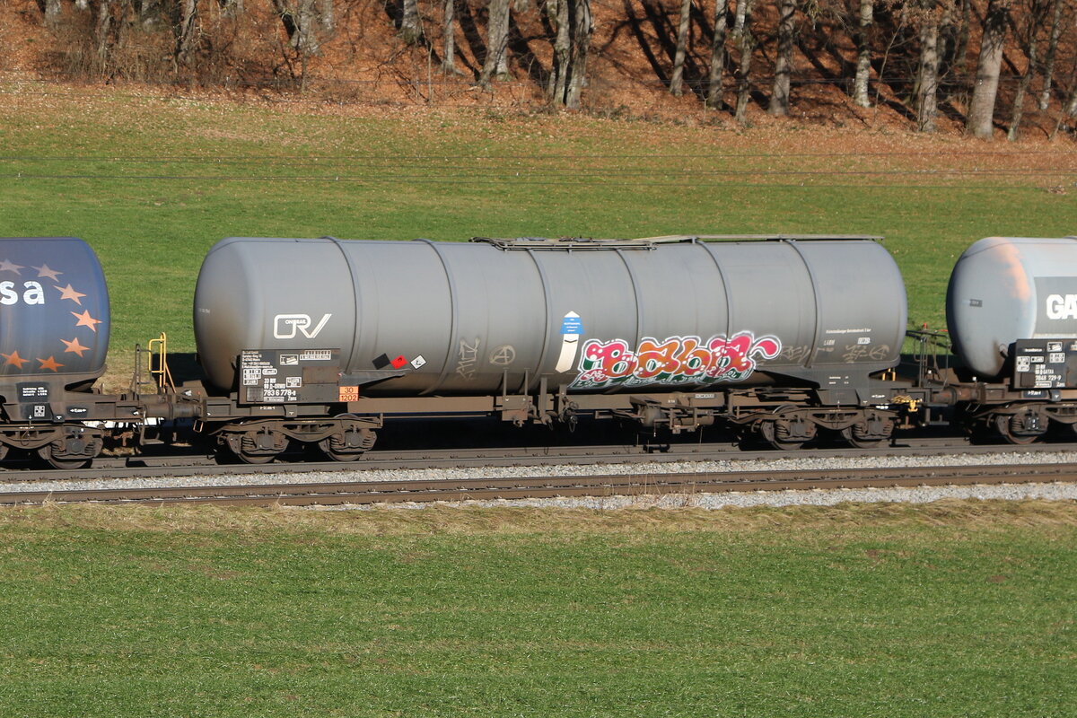 7836 778 (Zans) von  On Rail  am 181. Dezember 20233 bei Axdorf.