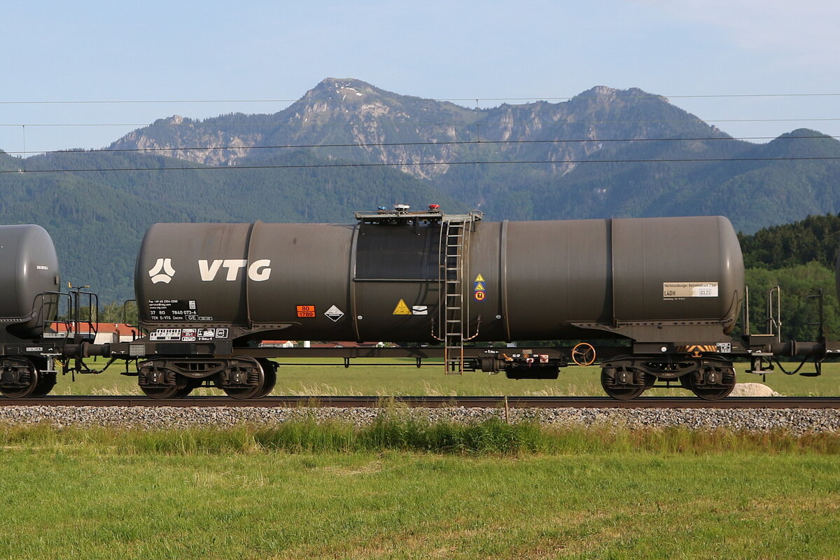 7840 073 (Zacns) von  VTG  am 10. Juni 2021 bei bersee.