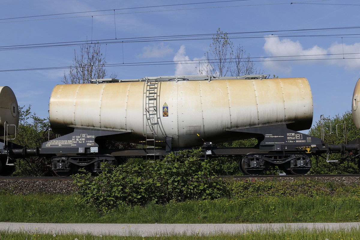 7841 154 (Zacns) von  Atir-Rail  am 7. Mai 2019 bei Prien.