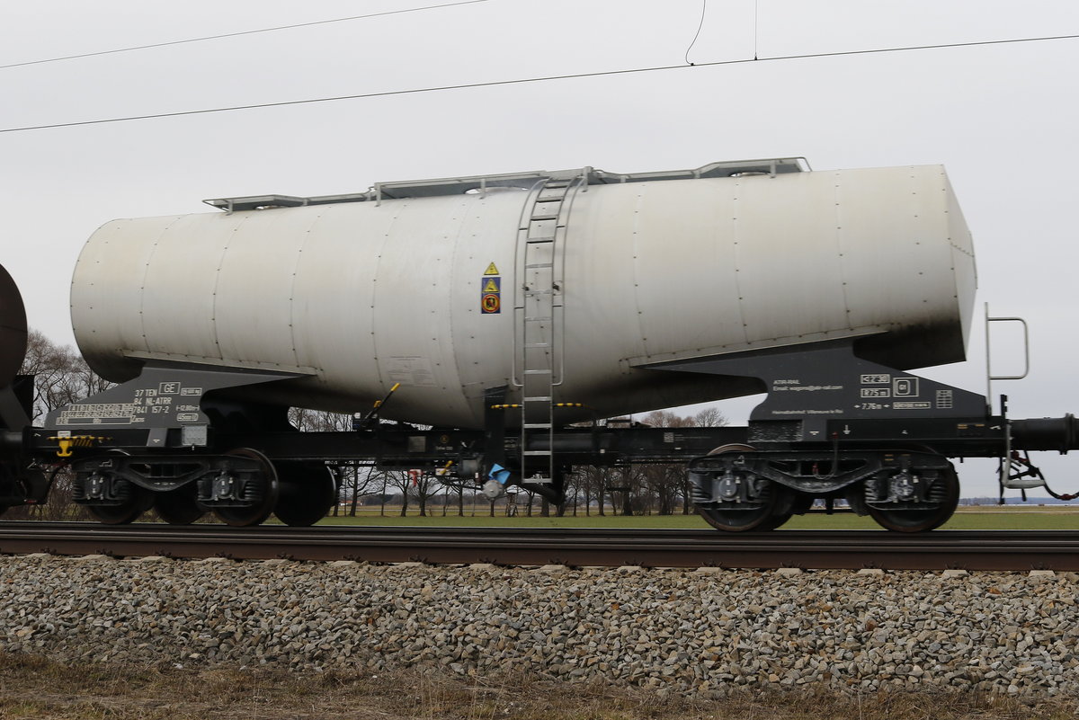 7841 157-2 (Zacns) von  ATIR-RAIL  am 26. Februar 2017 bei bersee am Chiemsee.