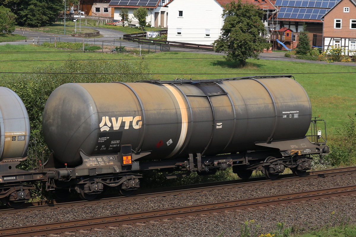 7841 887 (Zacns) von  VTG  am 27. August 2019 bei Hermannspiegel.