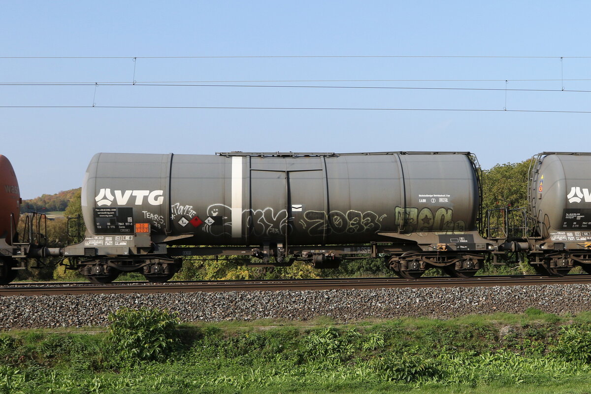 7841 917 (Zacns) von  VTG  am 12. Oktober 2022 bei Himmelstadt.