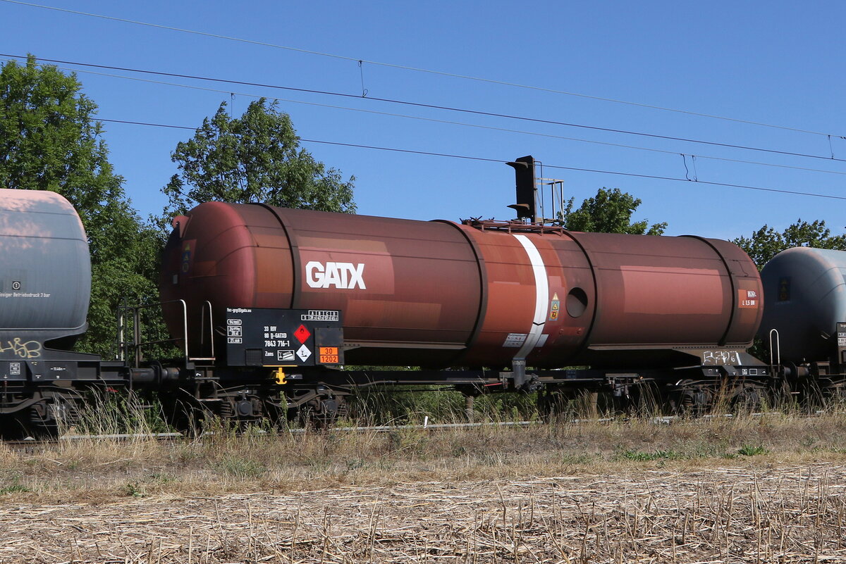 7843 716 (Zans) von  GATX  am 6. August 2022 bei Thngersheim.