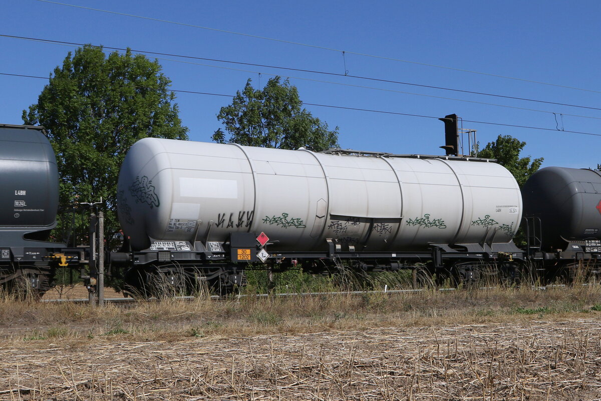 7844 136 (Zans) von  WASCOSA  am 6. August 2022 bei Thngersheim.