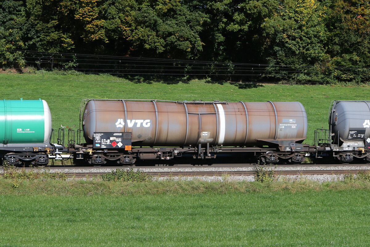 7844 461 (Zans) von  VTG  am 9. Oktober 2024 bei Axdorf.