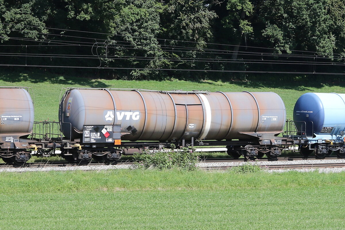 7844 776 (Zans) von  VTG  am 22. August 2023 bei Axdorf.