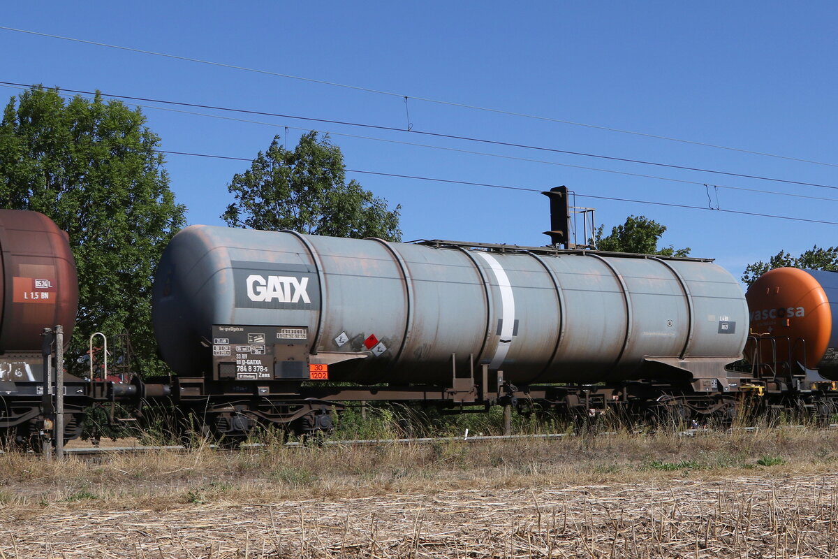 7848 378 (Zans) von  GATX  am 6. August 2022 bei Thngersheim.