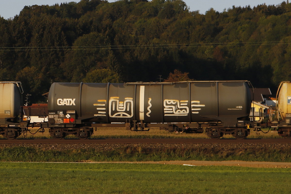 7848 468 (Zas) von  GATX  am 21. September 2018 bei Bernau.