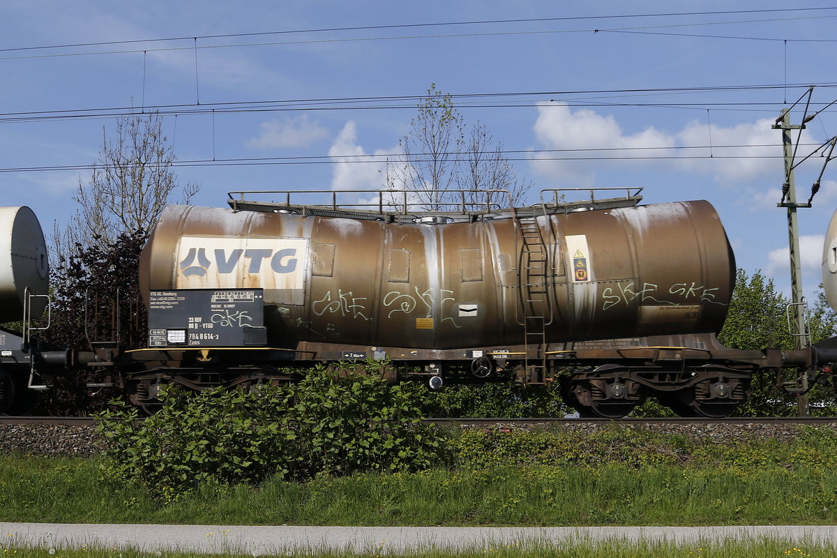 7848 614 (Zans) von  VTG  am 7. Mai 2019 bei Prien am Chiemsee.