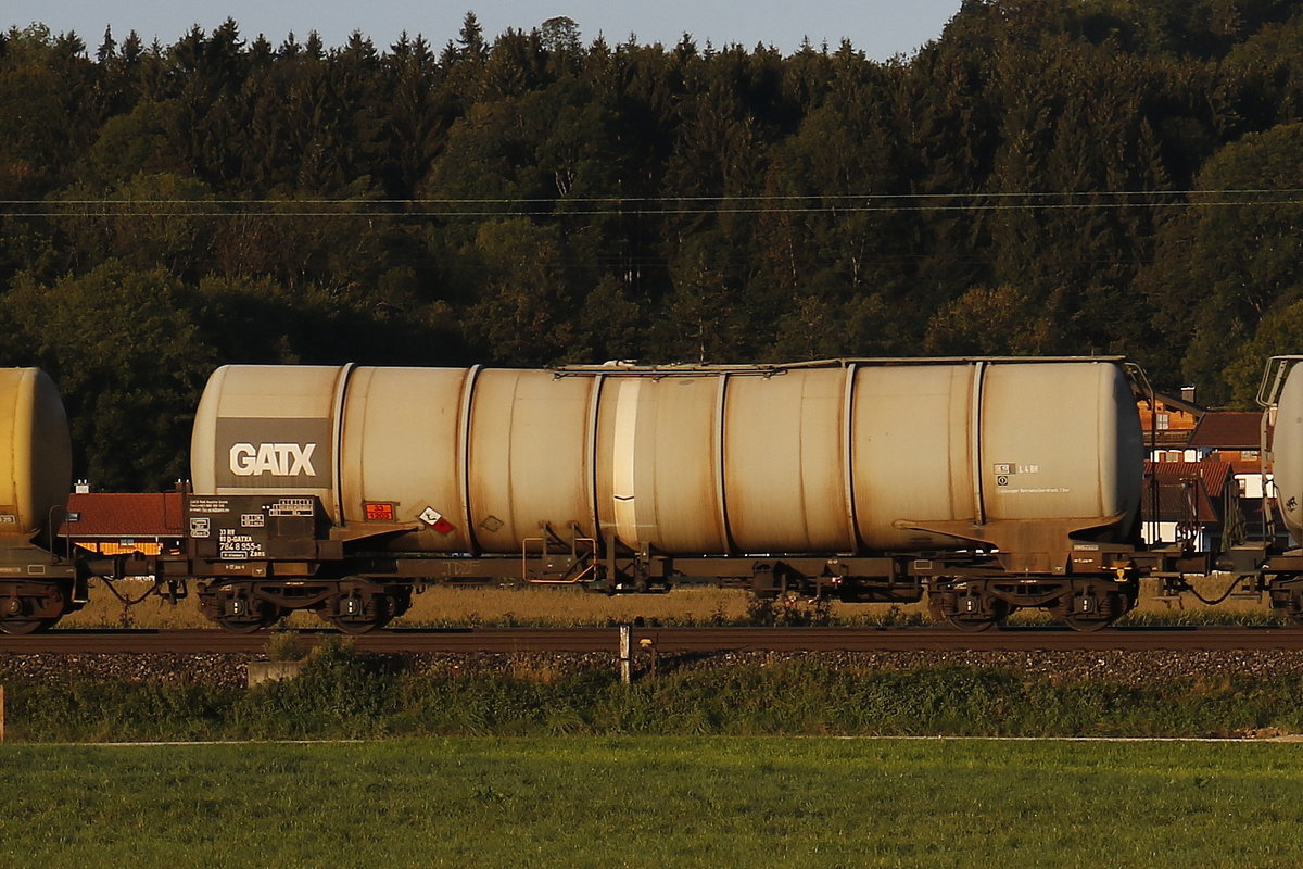 7848 955 (Zans) von  GATX  am 21. September 2018 bei Bernau.