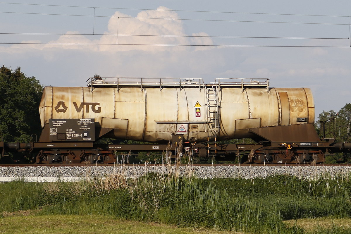 7849 216 (Zas)  von  VTG  am 9. Mai 2018 bei Weisham.