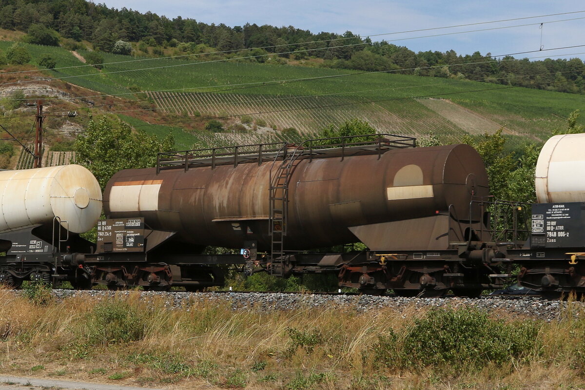 7849 234 (Zas-z) von  ATIR-Rail  am 5. August 2022 bei Thngersheim.