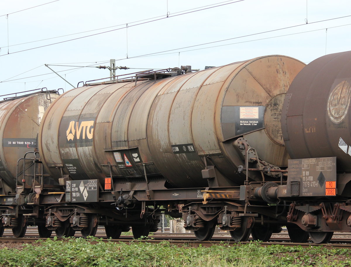 7880 930-2 (Zaes) von  VTG  am 2. September 2016 bei Hamburg.