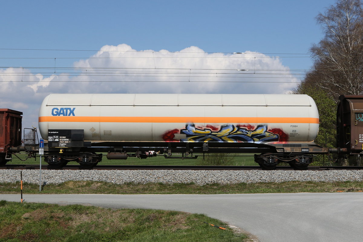 7921 894 (Zagkks) von  GATX  am 16. April 2021 bei bersee.