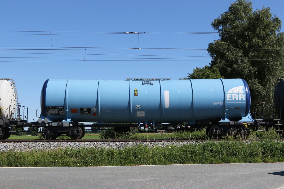 7929 616 (Zacns) von  ERR  am 12. Juli 2021 bei bersee am Chiemsee.