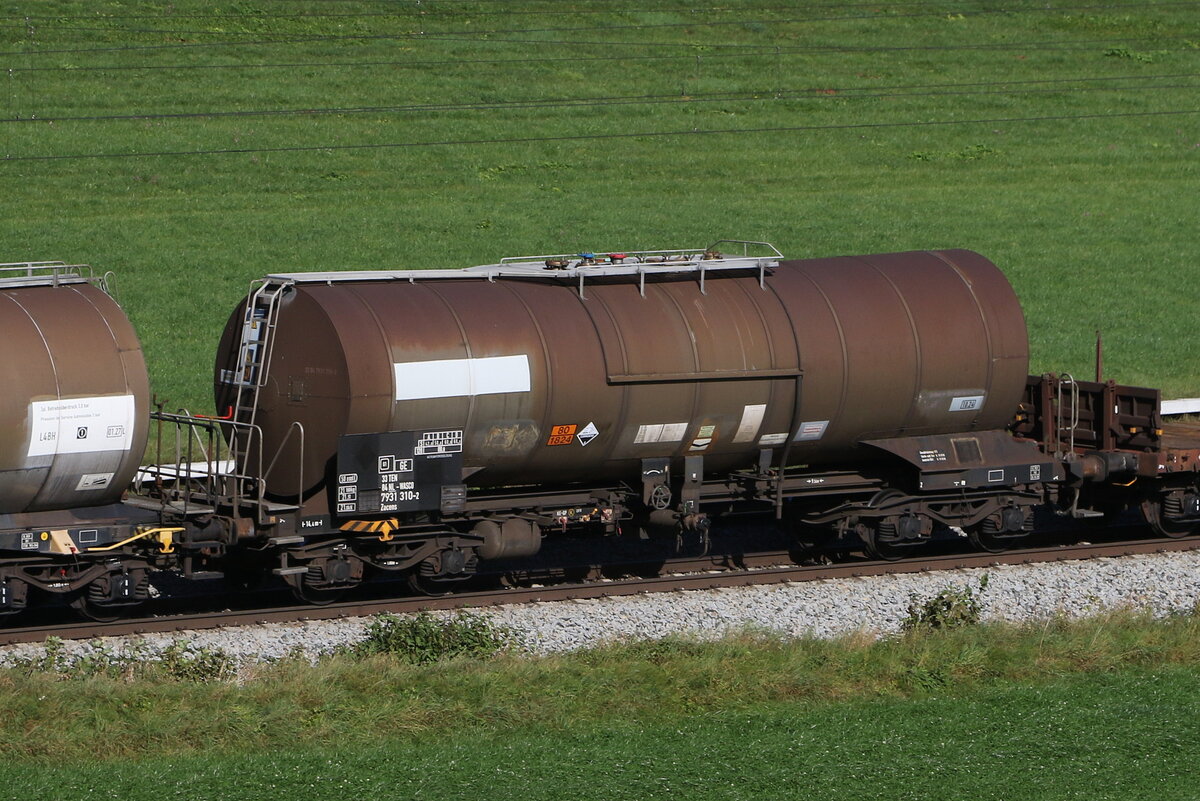 7931 310 (Zacens) von  WASCOSA  am 11. Oktober 2023 bei Axdorf.