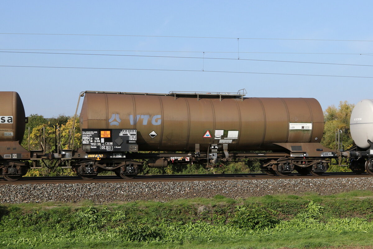 7931 315 (Zacens) von  VTG  am 12. Oktober 2022 bei Himmelstadt am Main.